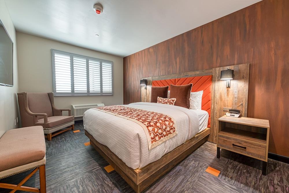 Hotel Lexen - Newhall photo 13