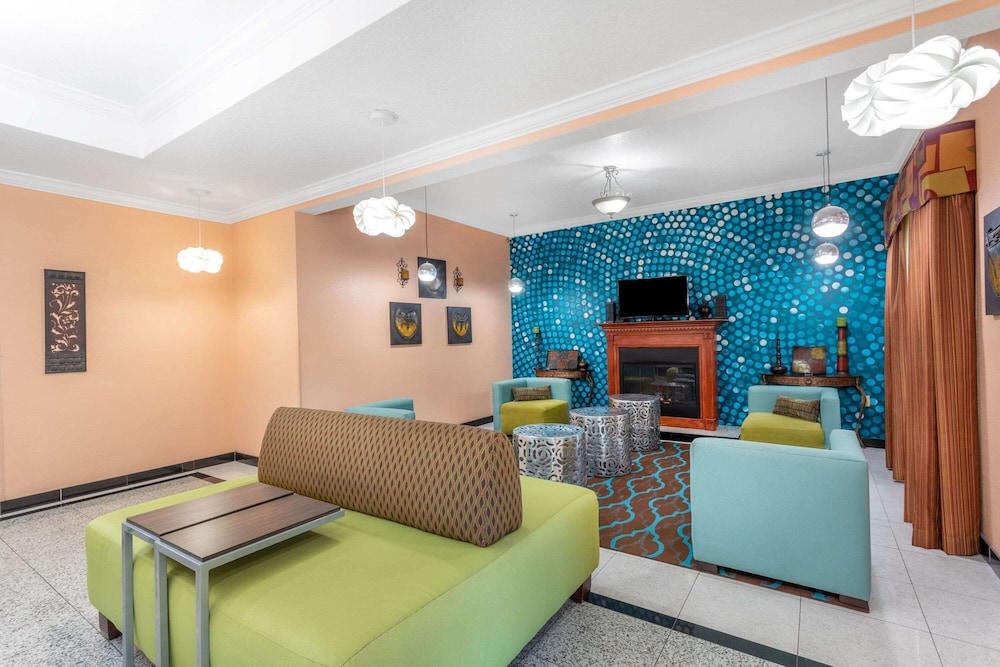 La Quinta Inn & Suites by Wyndham St. Augustine photo 15