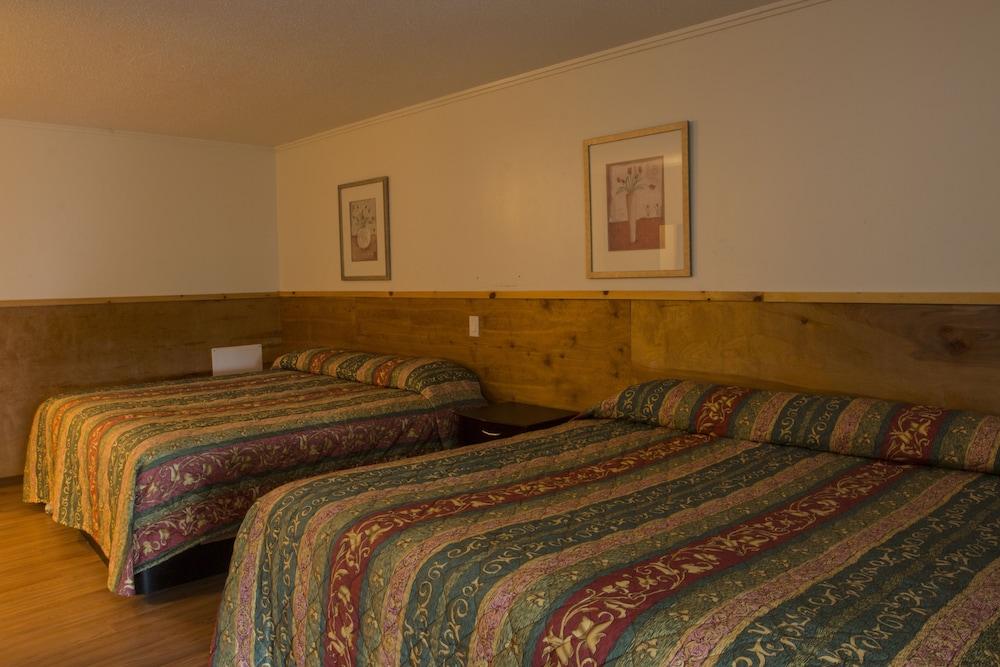King Hendrick Motel photo 14