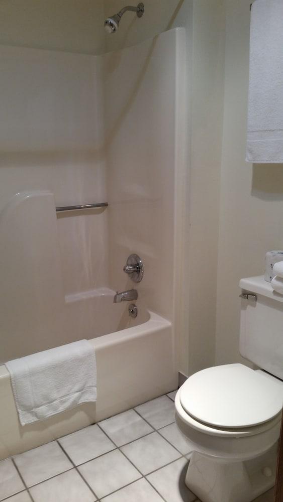 Surfside Motel photo 28