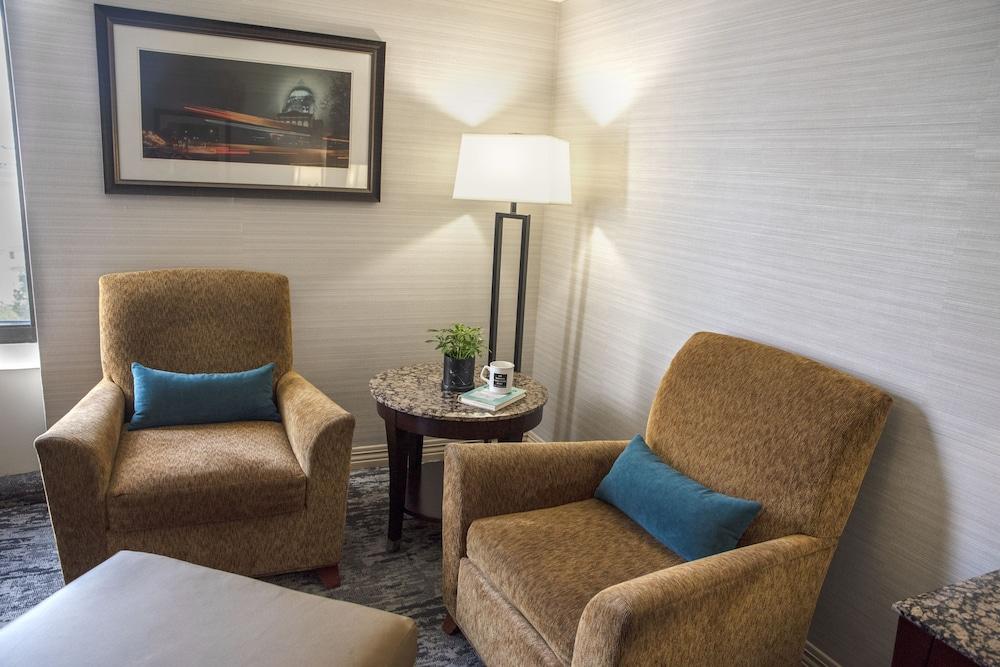 The Madison Concourse Hotel and Governor's Club photo 12