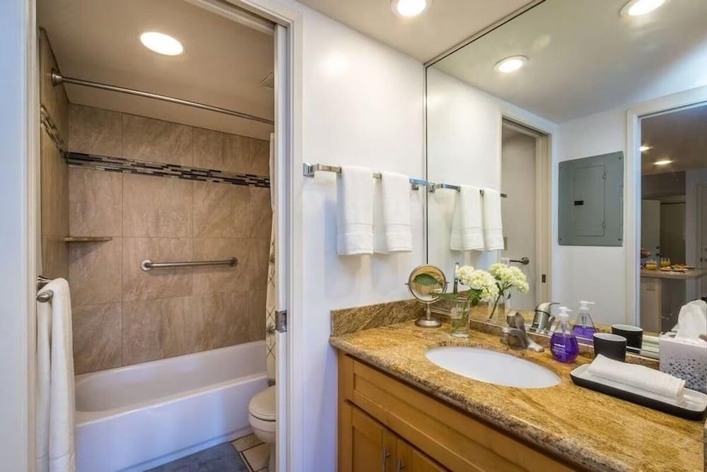 Signature Residences at Maui Banyan photo 82