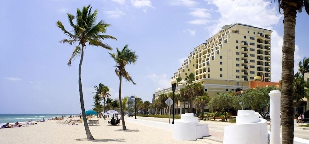 Private Residences at the Atlantic Resort and Spa photo 17