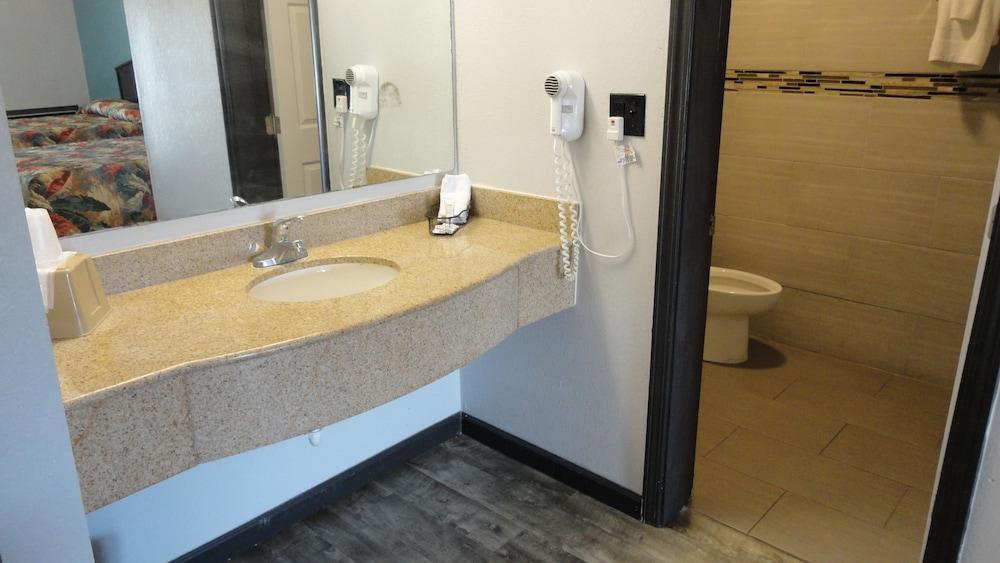 Western Inn photo 25
