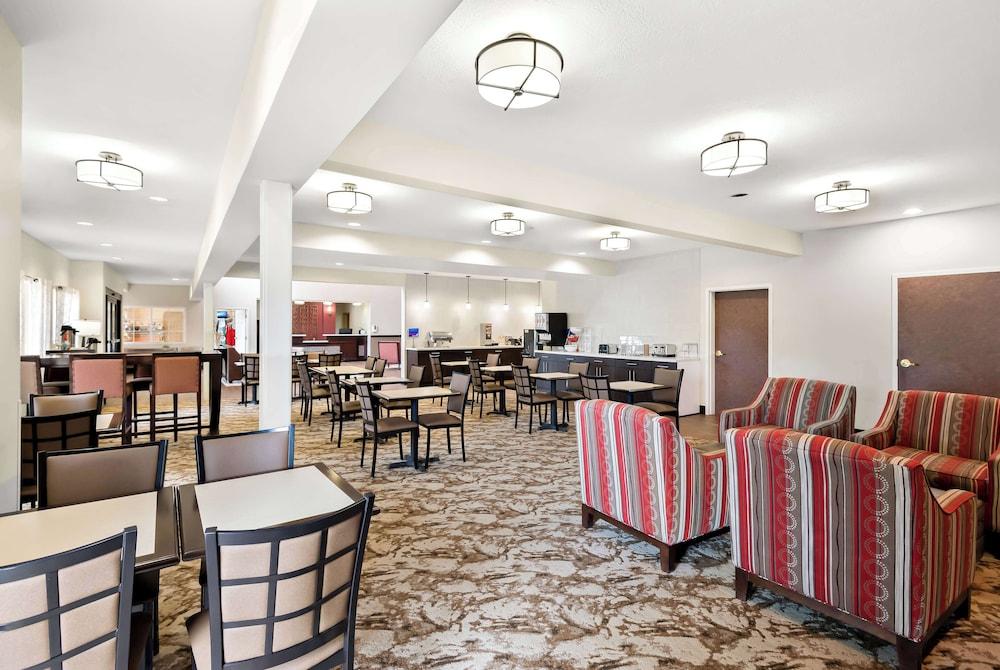 Best Western Palmyra Inn & Suites photo 32