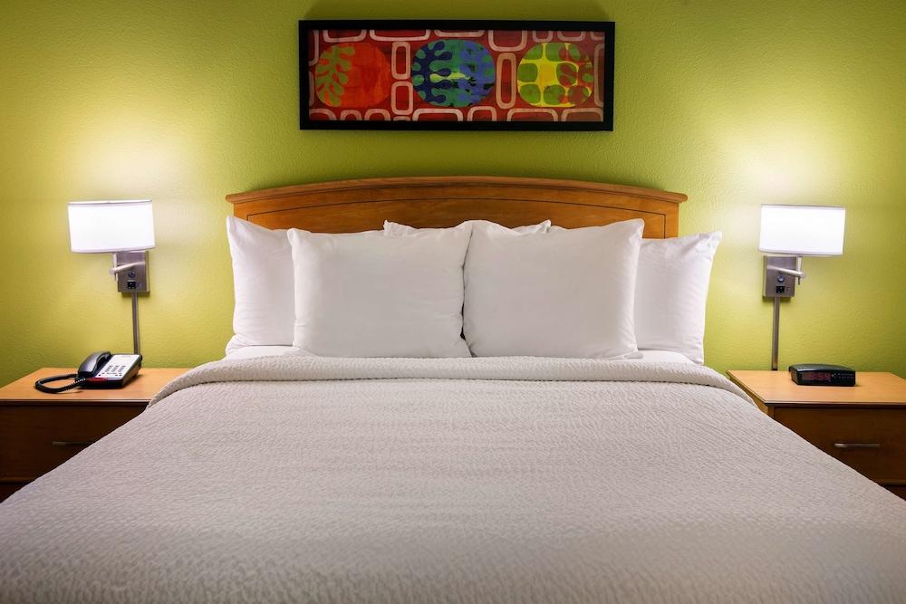 Sonesta Simply Suites Detroit Novi photo 11