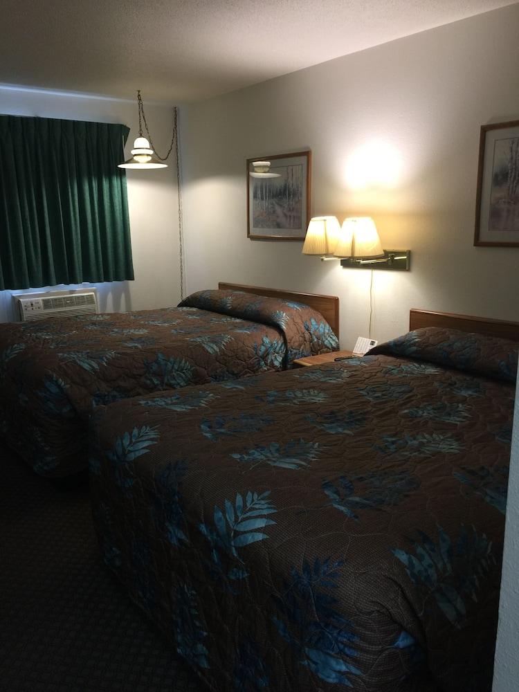 Lazy U Motel photo 43