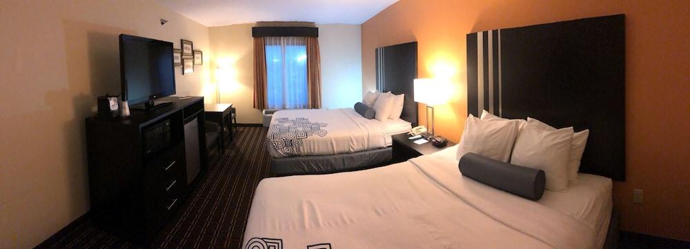 Best Western Plus Bass Hotel & Suites photo 9