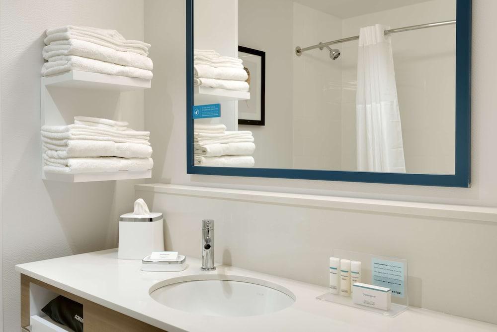 Hampton Inn & Suites Rexburg photo 16