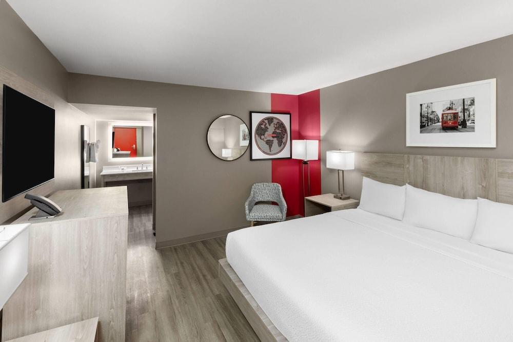 Ramada By Wyndham Kenner/New Orleans Airport South photo 7