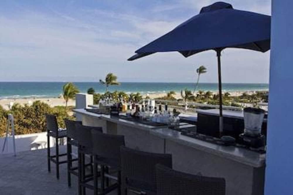 Ocean Drive Studios Beach Front photo 22