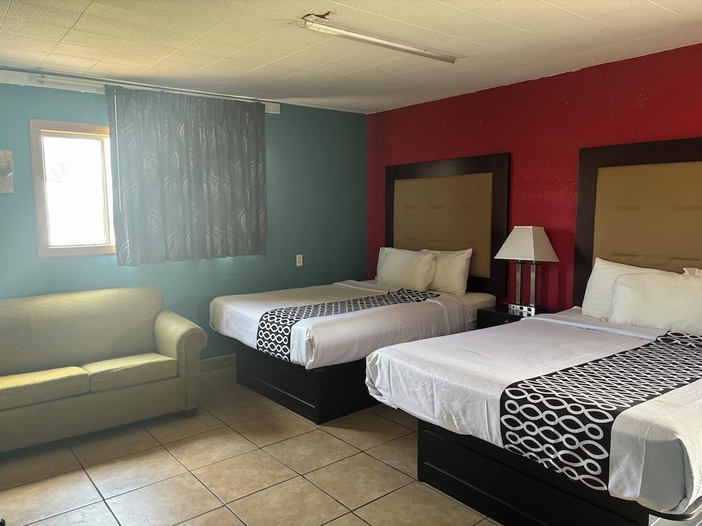 Budget Inn photo 19