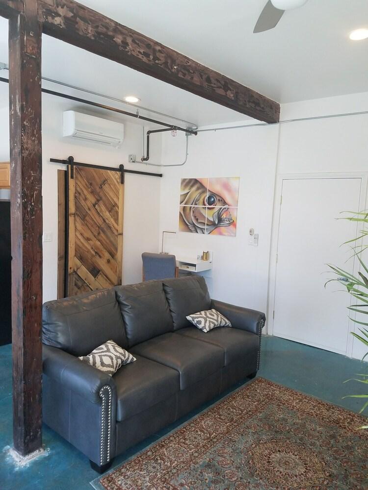House of Trestles - Hostel photo 62
