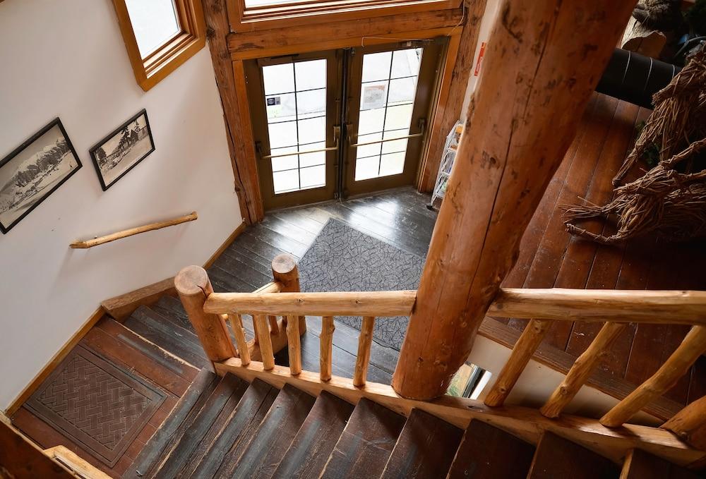 Sumas Mountain Lodge photo 45