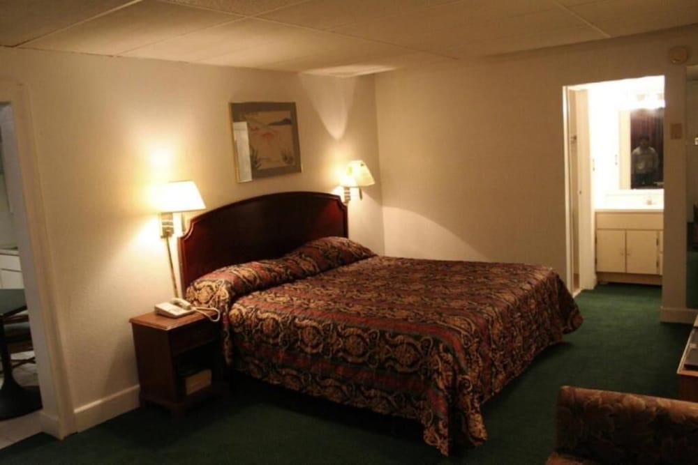Budget Inn photo 9