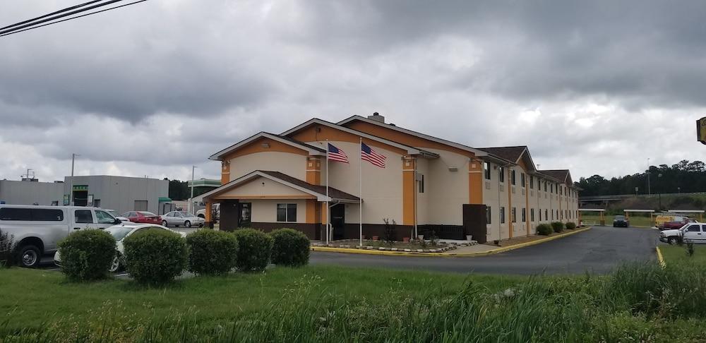 Super 8 by Wyndham Franklin photo 48