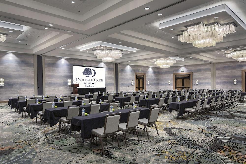 DoubleTree by Hilton Hotel Modesto photo 53
