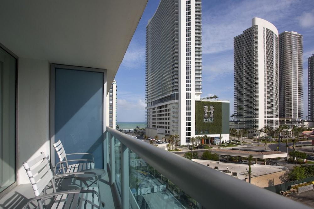Doubletree Resort by Hilton Hollywood Beach photo 21