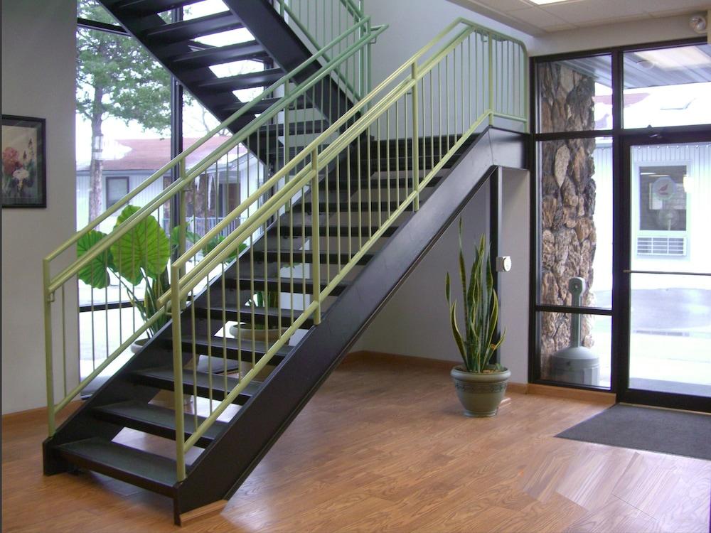 Quails Nest Inn and Suites photo 13