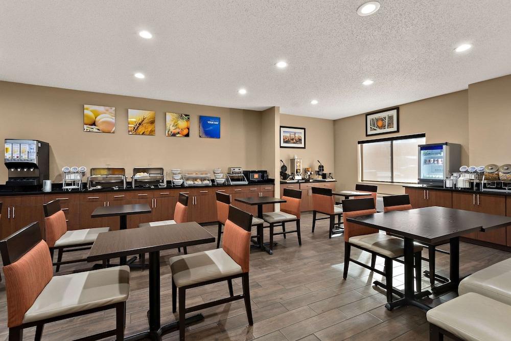 Comfort Suites University Las Cruces photo 32