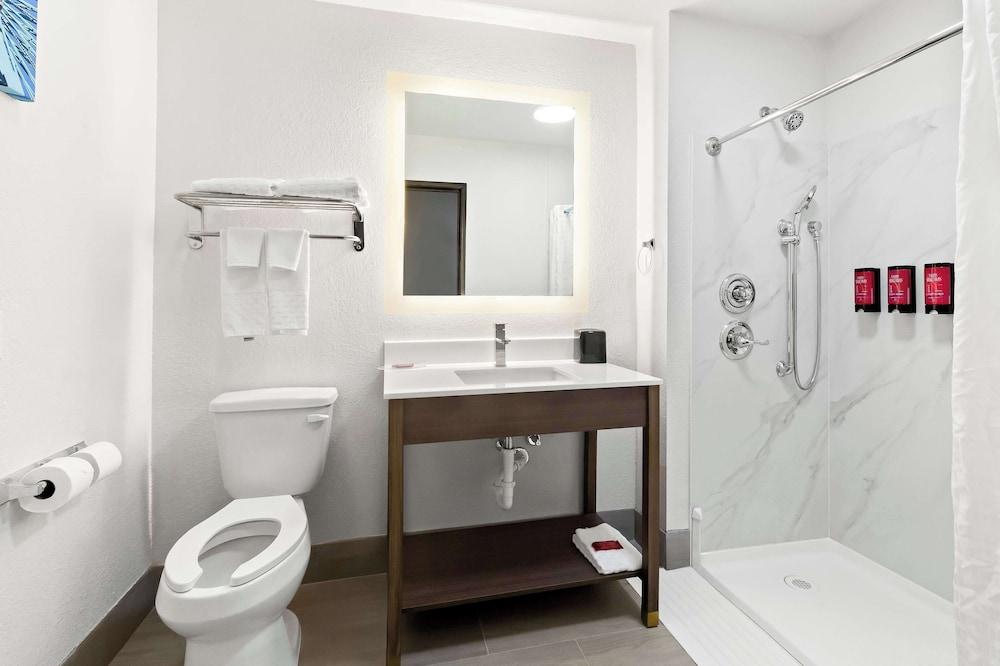 SureStay by Best Western Groves photo 10