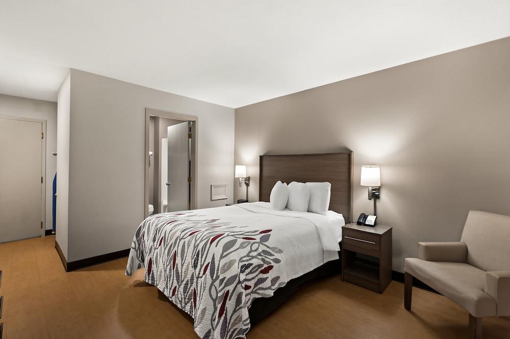 Red Roof Inn Martinsburg photo 3