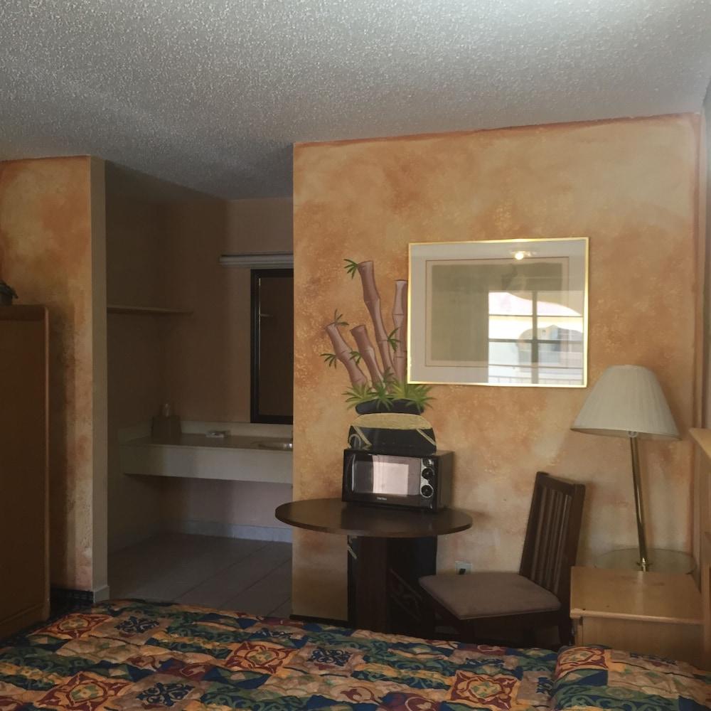 Guest Inn & Suites photo 13