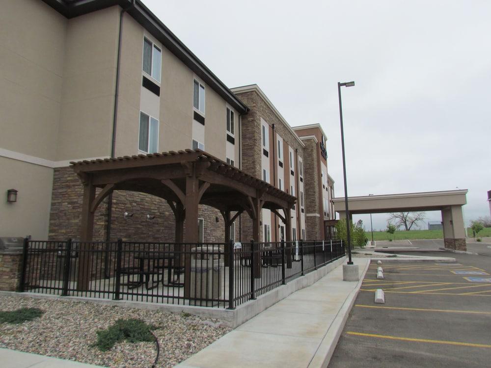 Heartland Inn and Suites photo 27
