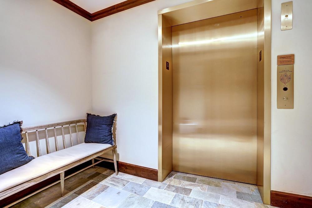 The Lodge at Vail, a RockResort by Vail Resorts photo 75