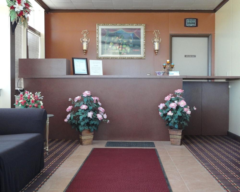 Sands Motel photo 25
