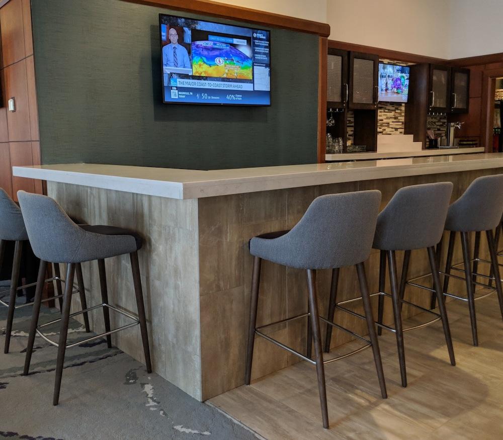 Hilton Garden Inn Chicago North Shore/Evanston photo 39