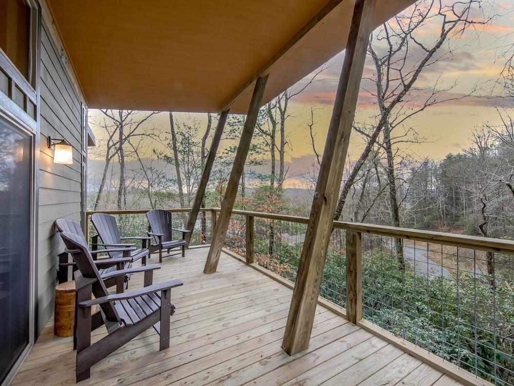Pilot Cove Forest Lodging photo 15