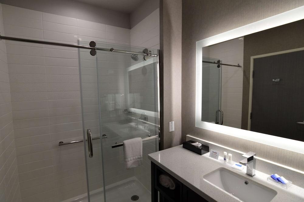 Best Western Plus Executive Residency Baytown photo 4
