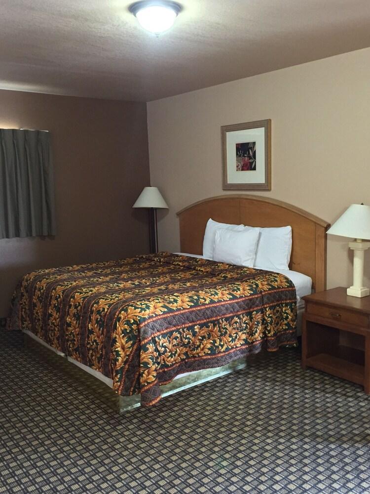Coahoma Inn photo 23