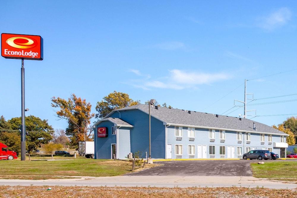 Econo Lodge Lincoln photo 1