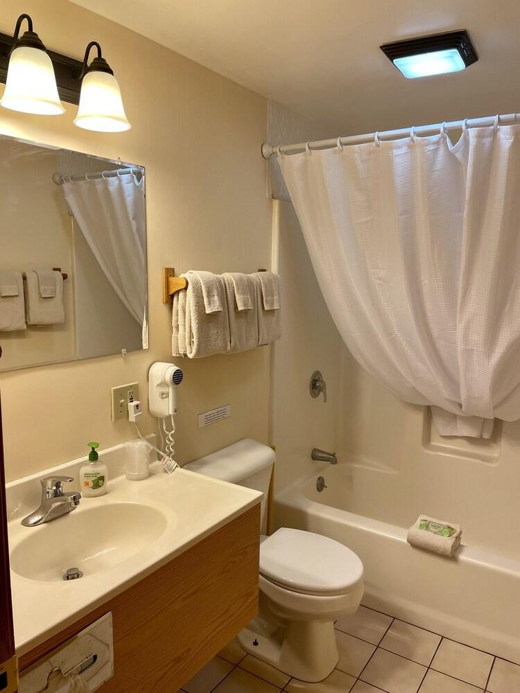 Whitetail Creek Resort photo 6