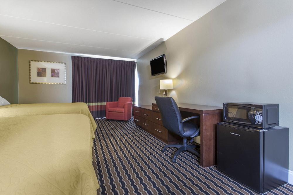 Super 8 by Wyndham Battleboro/Rocky Mount photo 20