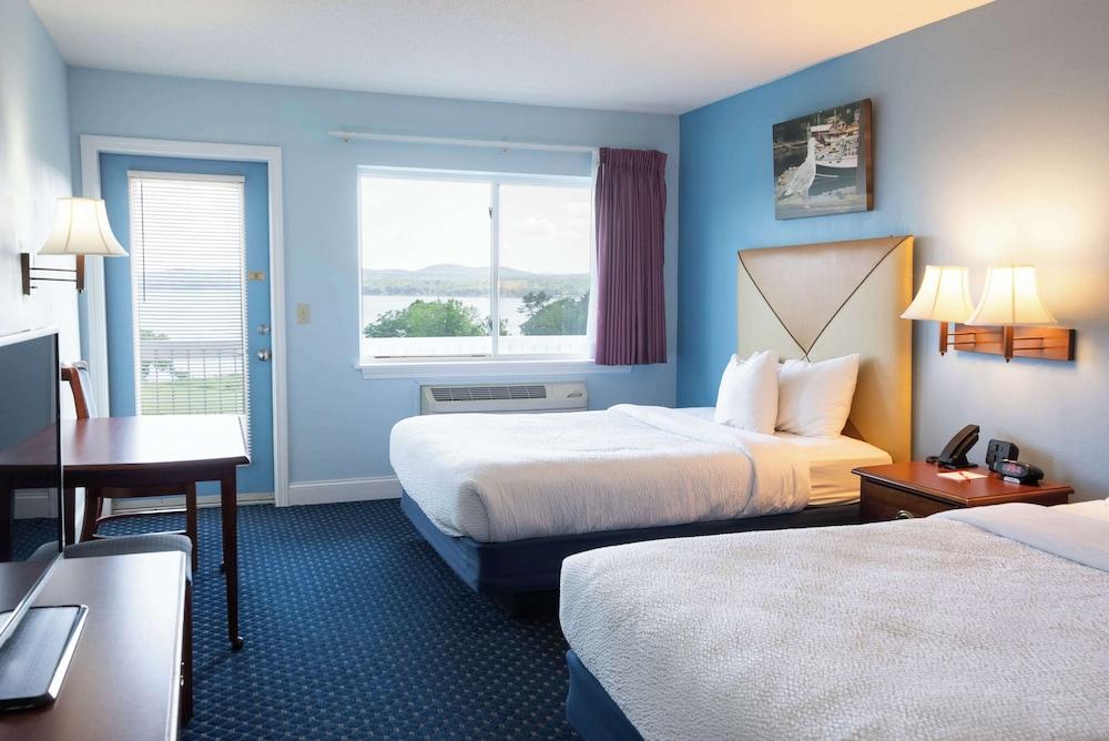 Fireside Inn & Suites - Belfast photo 63