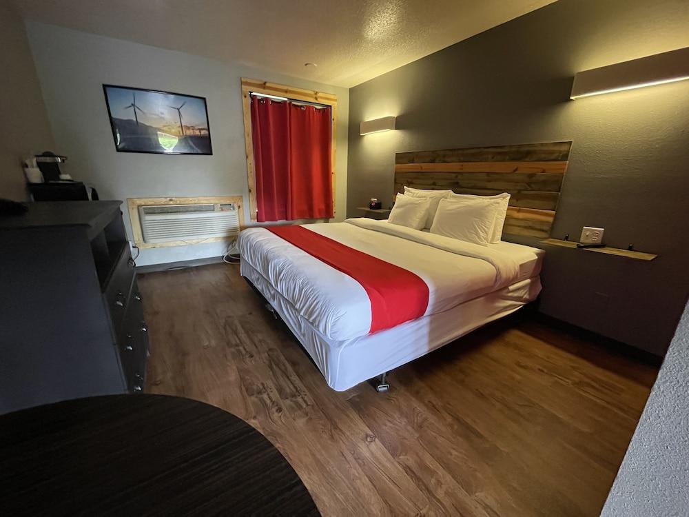 Sunnyside Inn & Suites photo 10