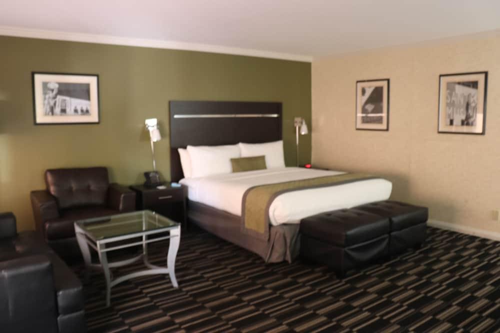 Uptown Oasis San Jose Airport photo 15