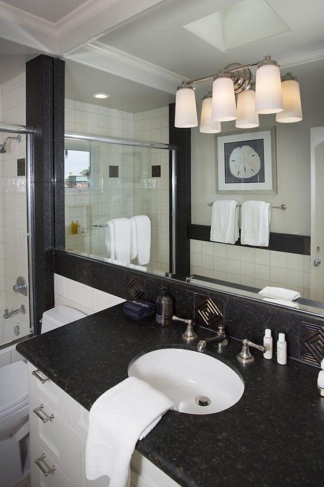 Sunset Cove Villas in Laguna Beach photo 65