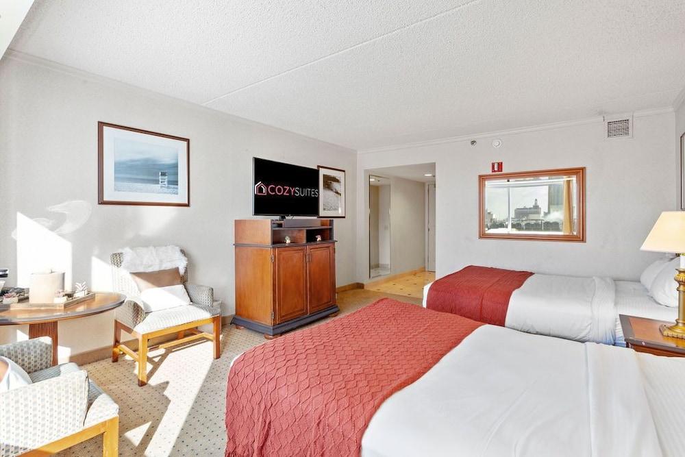 CozySuites at Showboat photo 55