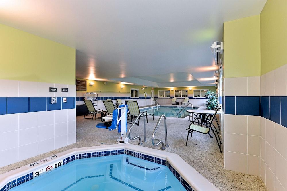 Hampton Inn Ellsworth/Bar Harbor photo 26