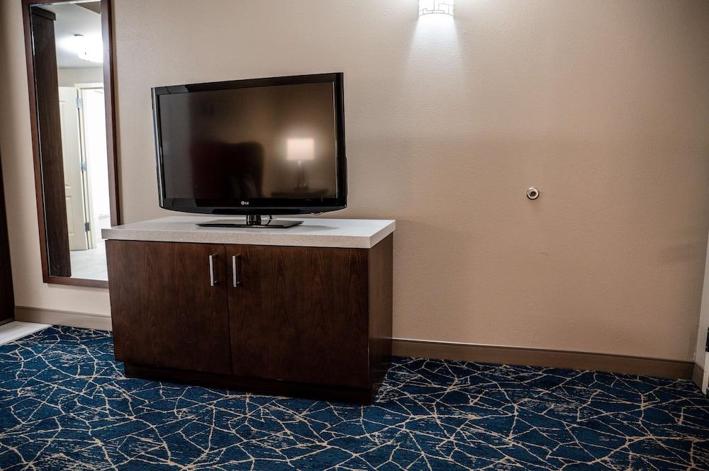 Hilton Garden Inn Fayetteville Fort Bragg photo 56