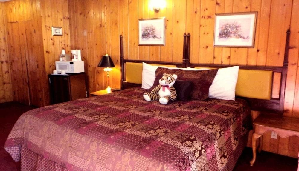 Caboose Motel photo 4