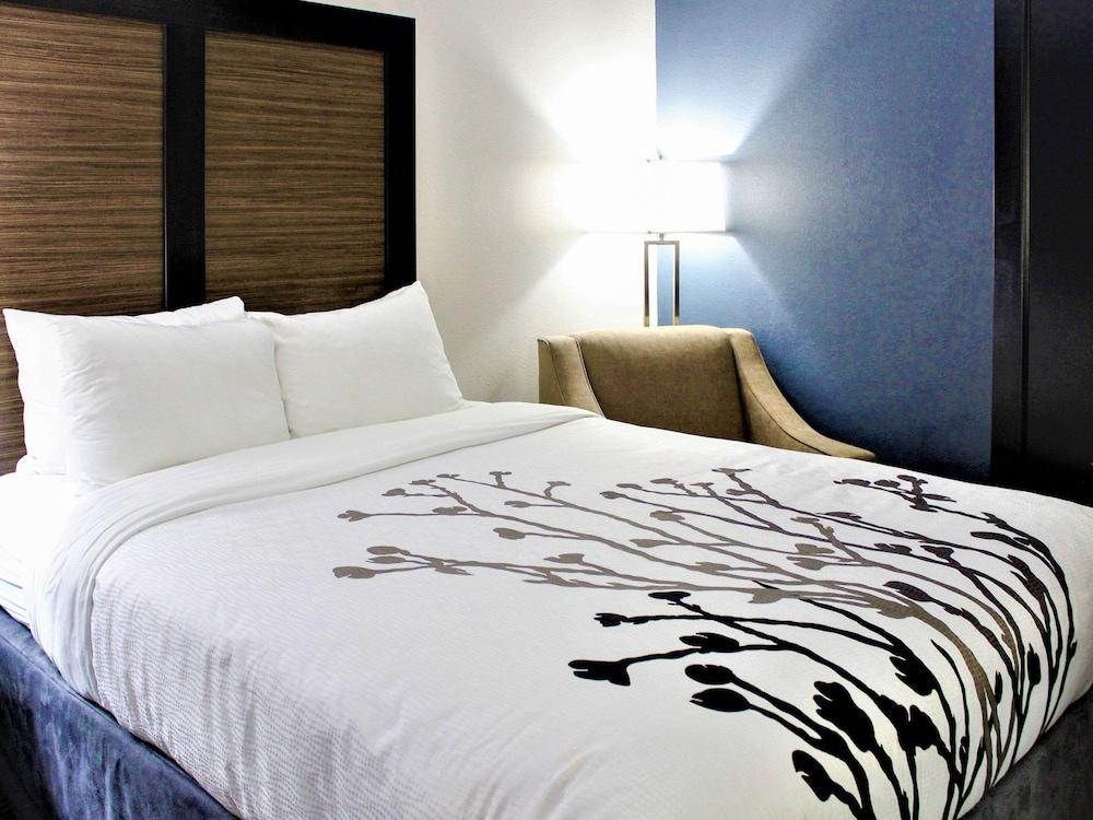 Sleep Inn Indianapolis East photo 25