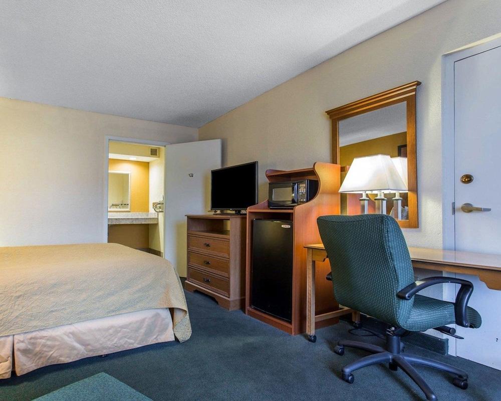 Quality Inn Aiken North photo 15