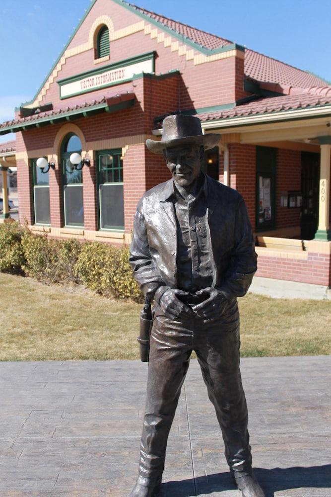 Wyatt Earp Hotel photo 38