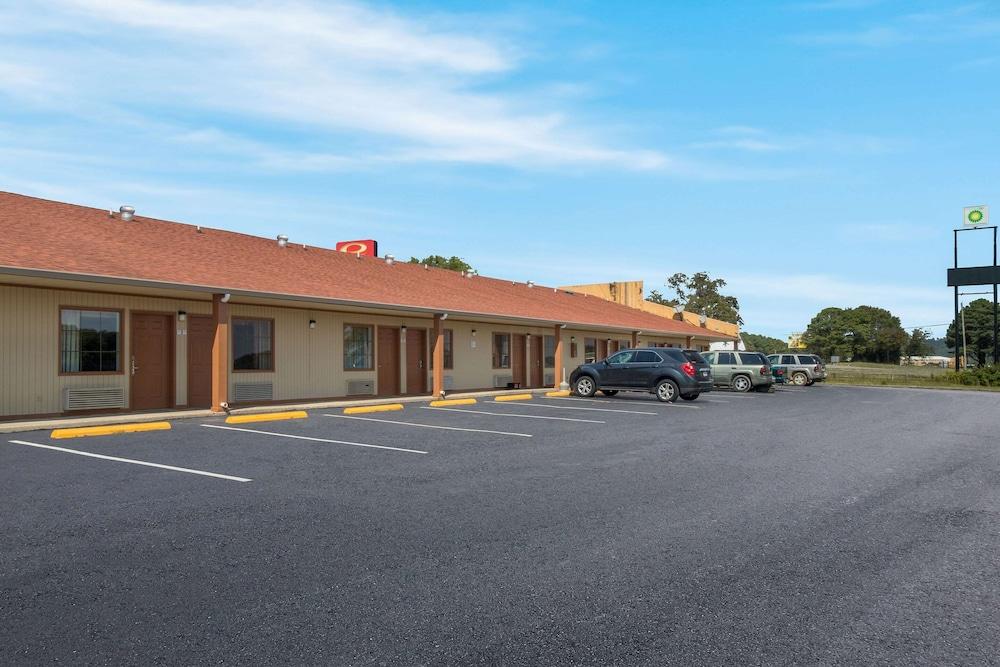 Econo Lodge Cornersville I-65 photo 33