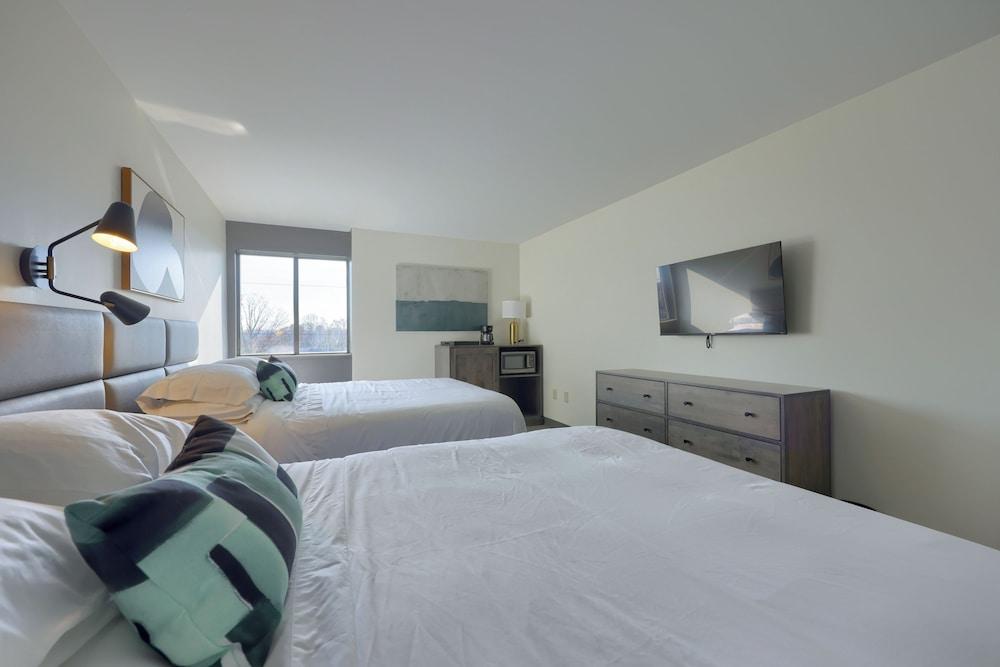 Lititz Pointe Inn and Suites photo 9